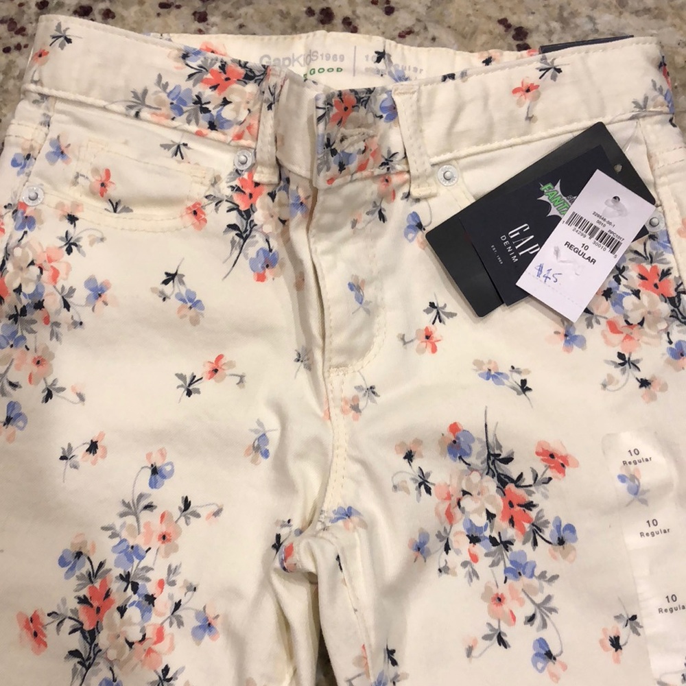 Girls cute jeans